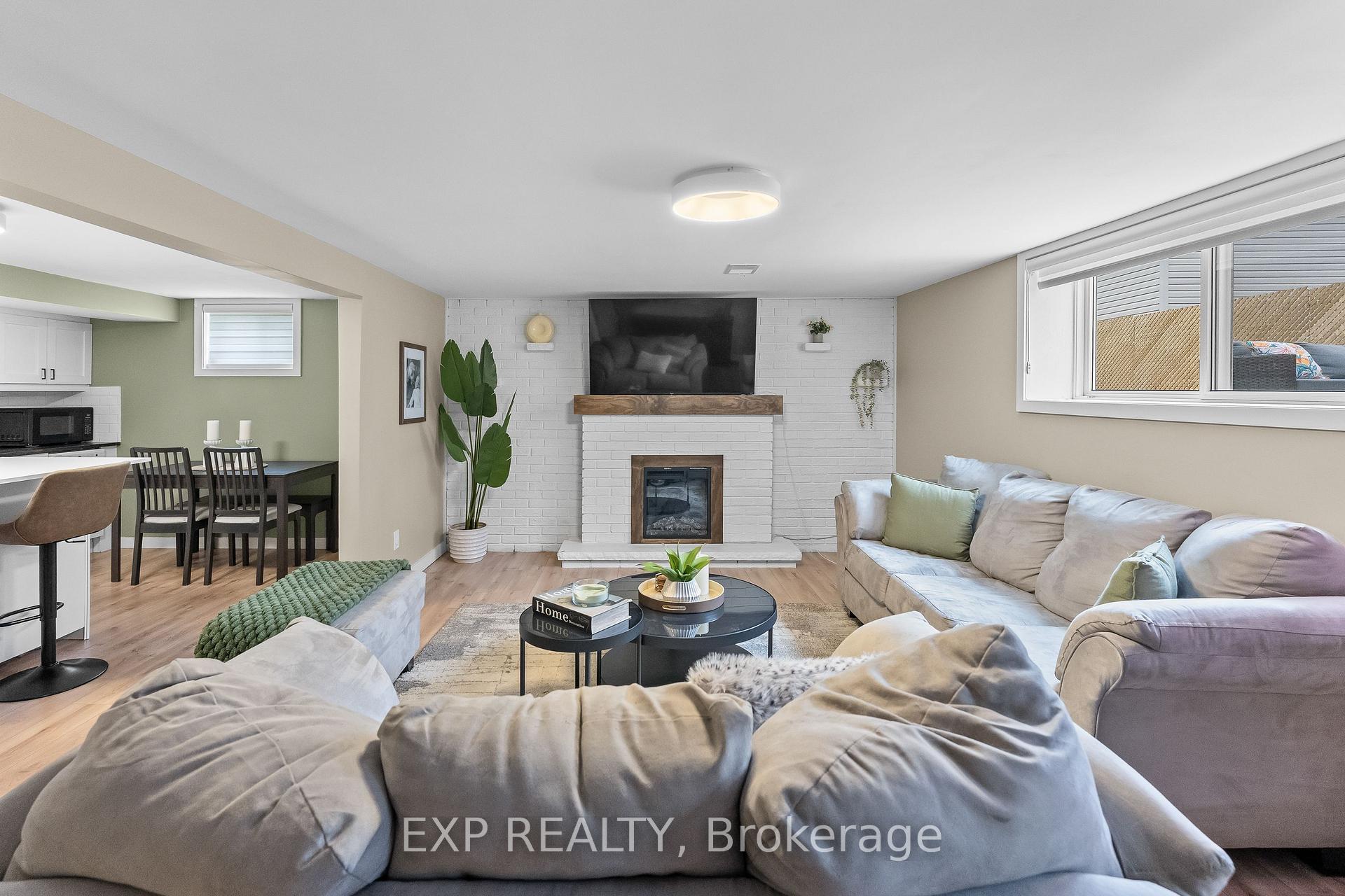 Photo 35 of 142 Marcella Crescent, Hamilton, Gershome — HOMEH