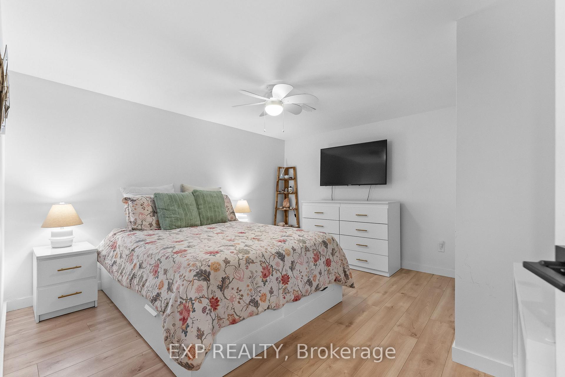 Photo 38 of 142 Marcella Crescent, Hamilton, Gershome — HOMEH