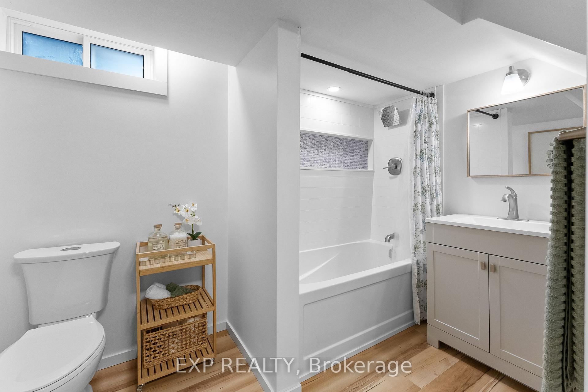 Photo 39 of 142 Marcella Crescent, Hamilton, Gershome — HOMEH