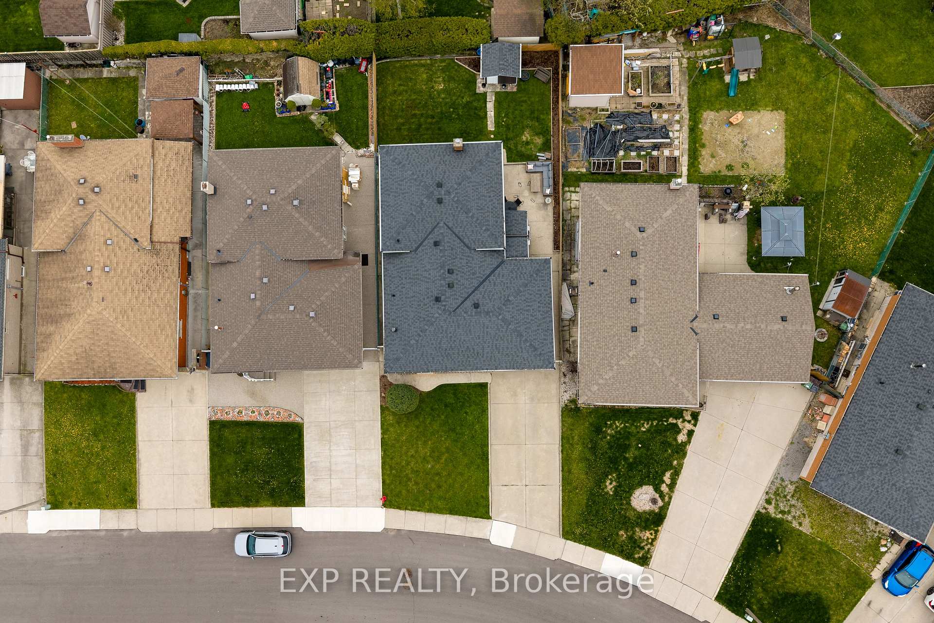 Photo 48 of 142 Marcella Crescent, Hamilton, Gershome — HOMEH