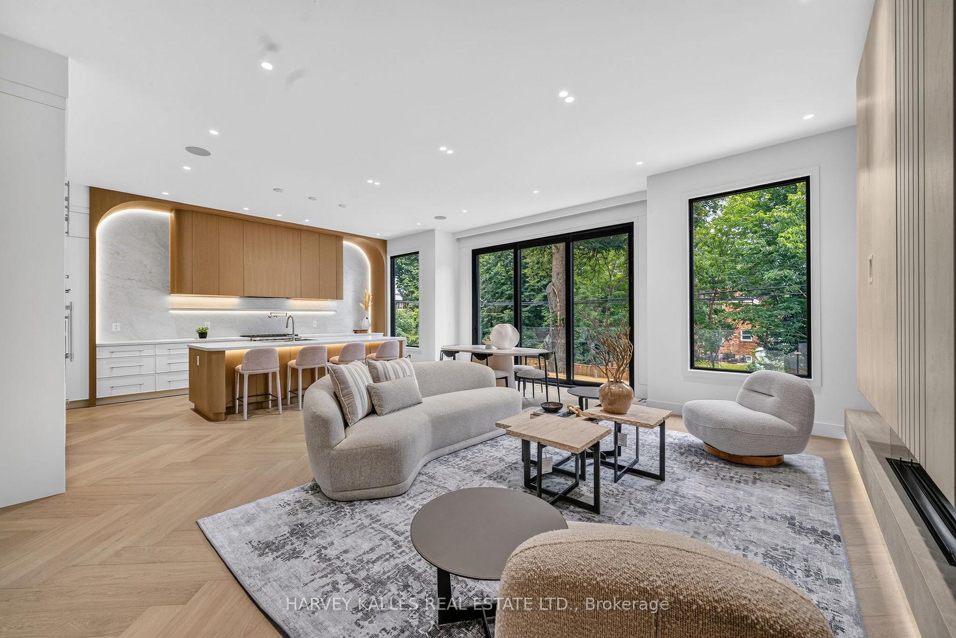 Photo 14 of 451 Cranbrooke Avenue, Toronto, Bedford Park-Nortown — HOMEH