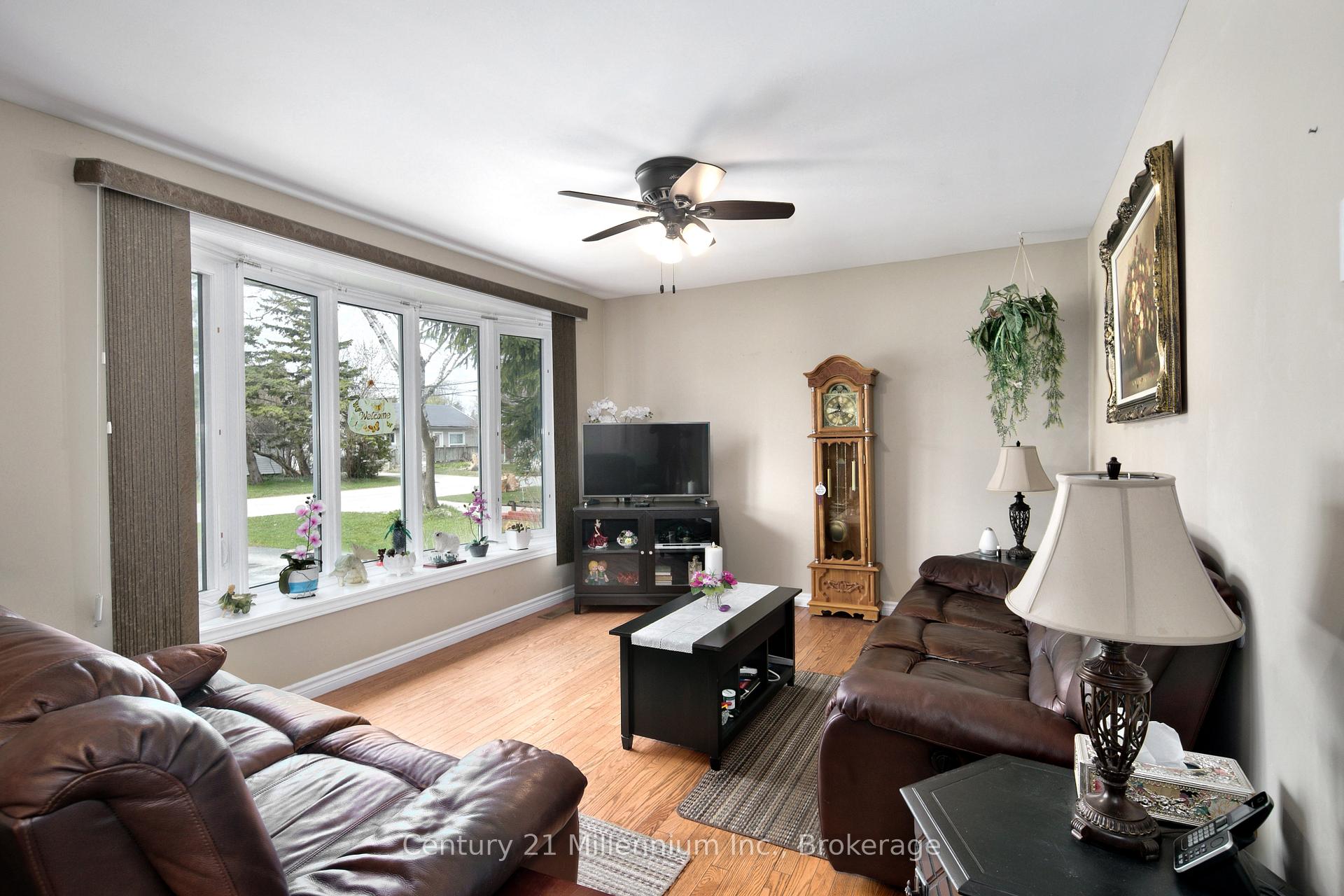 Photo 6 of 67 East Street E, Collingwood — HOMEH