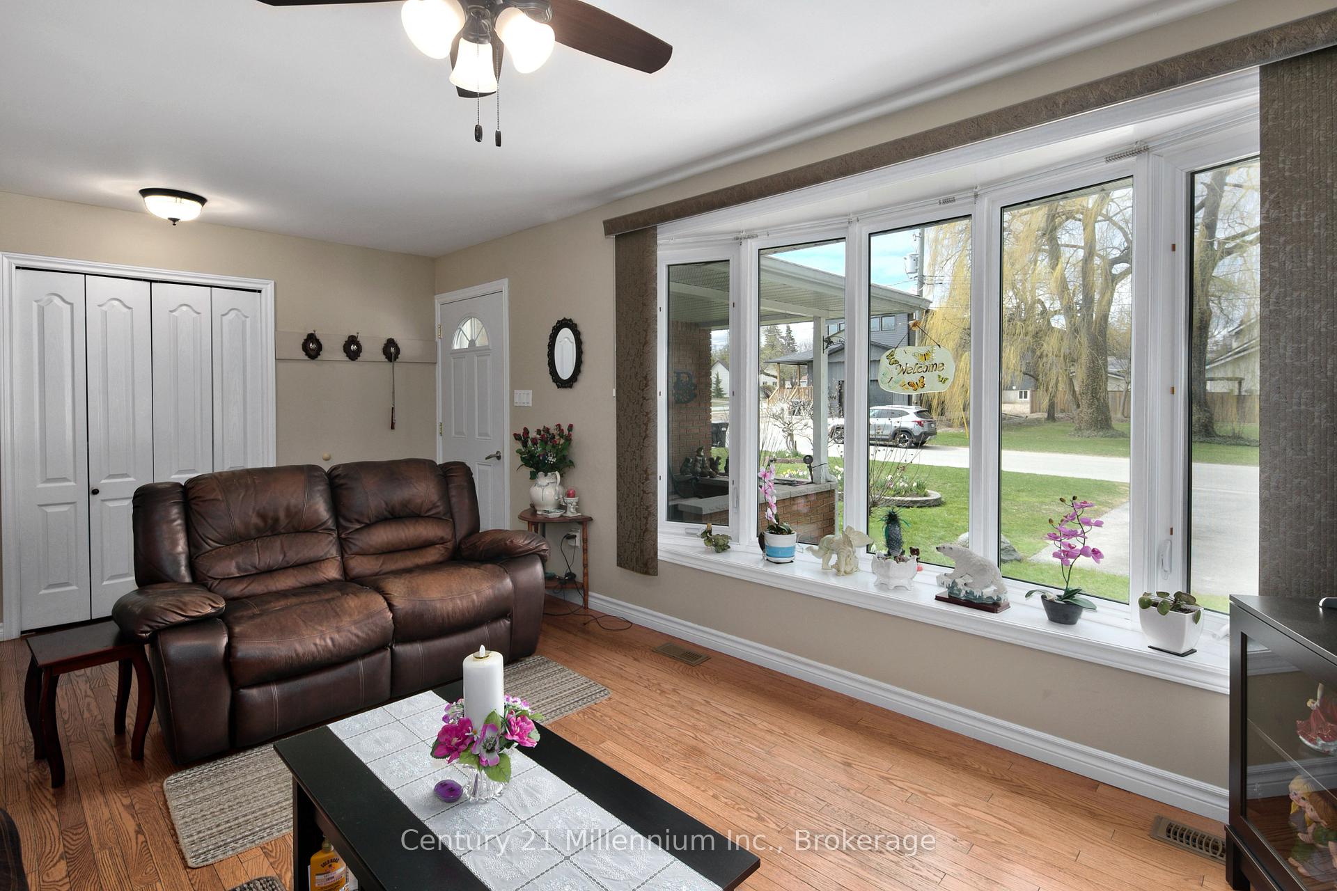 Photo 7 of 67 East Street E, Collingwood — HOMEH