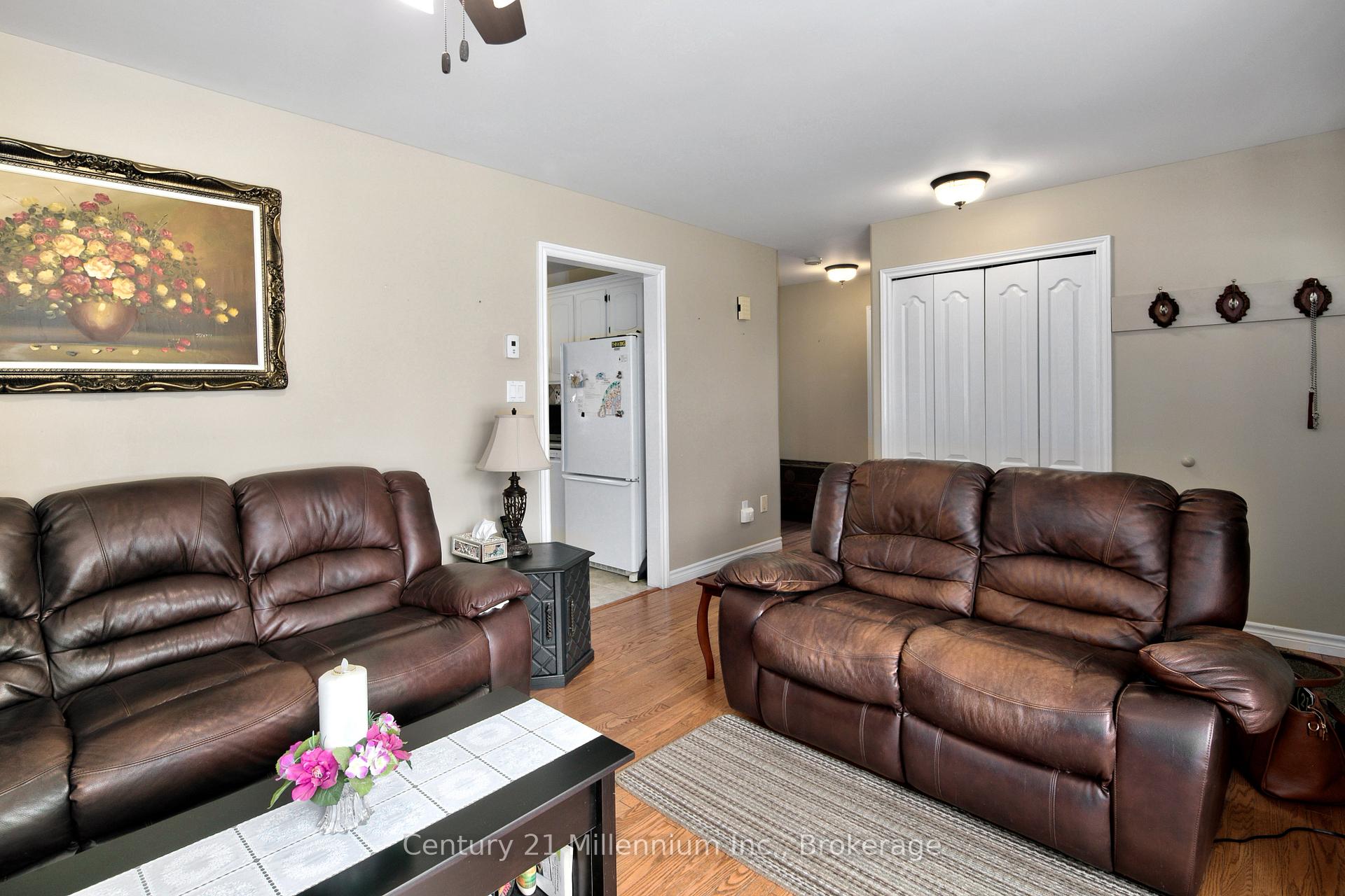Photo 8 of 67 East Street E, Collingwood — HOMEH
