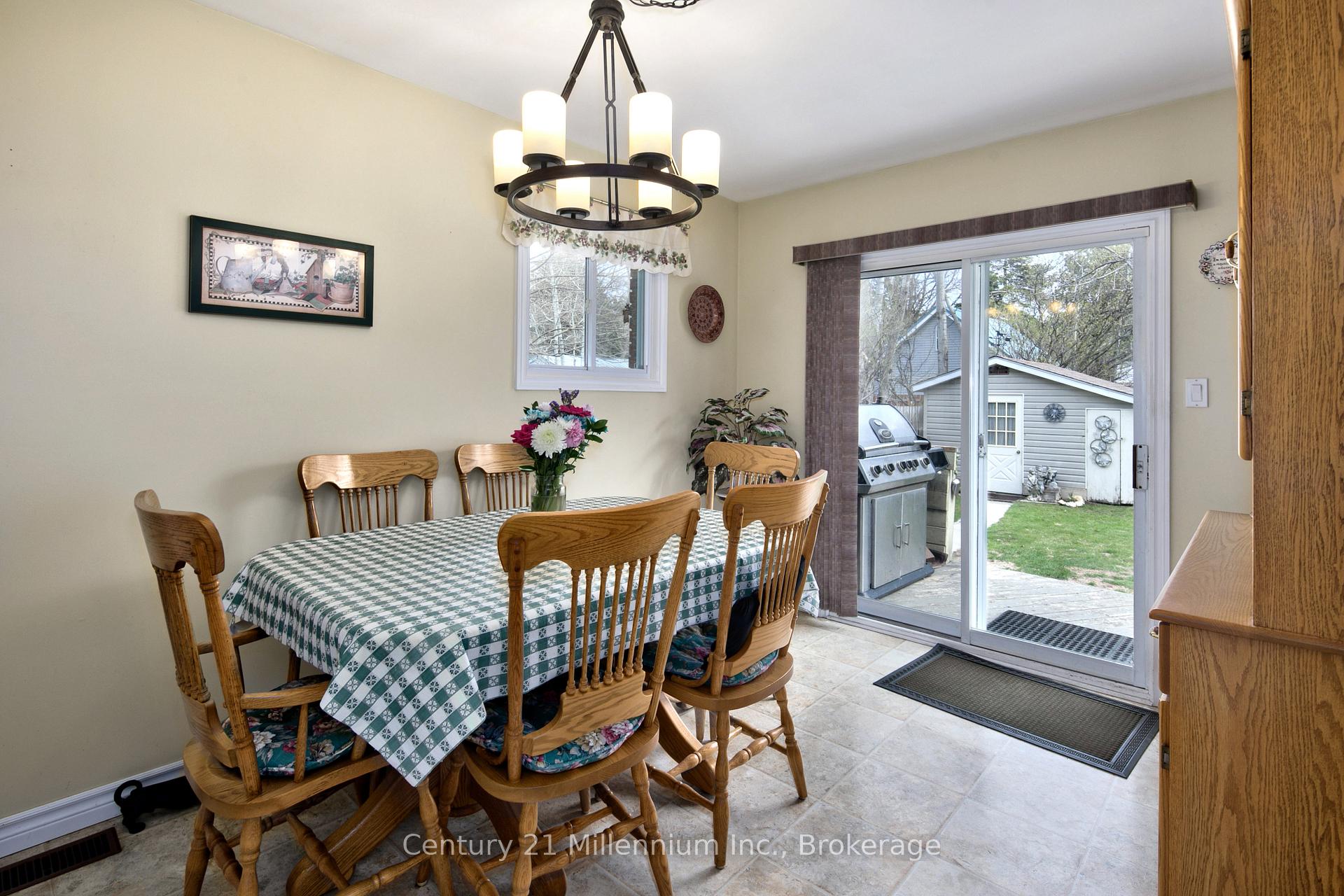 Photo 12 of 67 East Street E, Collingwood — HOMEH
