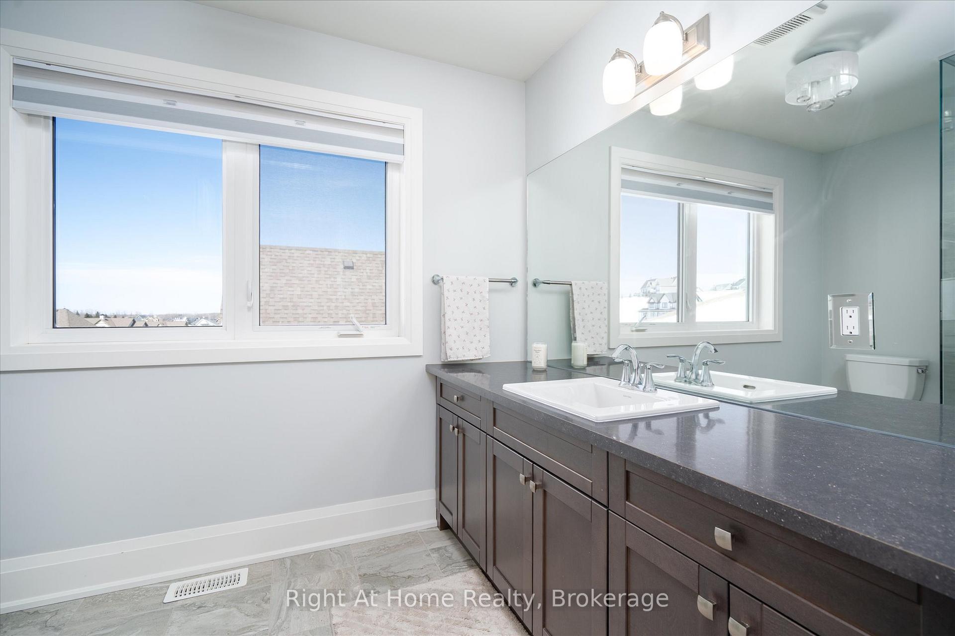 Photo 25 of 16 Gelderland Crescent, Oro-Medonte, Rural Oro-Medonte — HOMEH