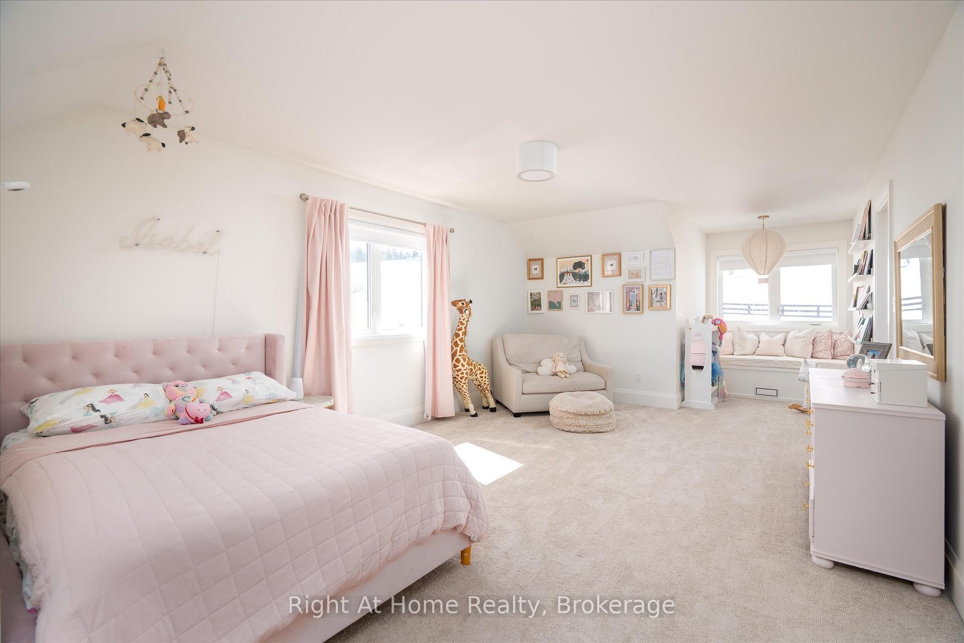 Photo 26 of 16 Gelderland Crescent, Oro-Medonte, Rural Oro-Medonte — HOMEH