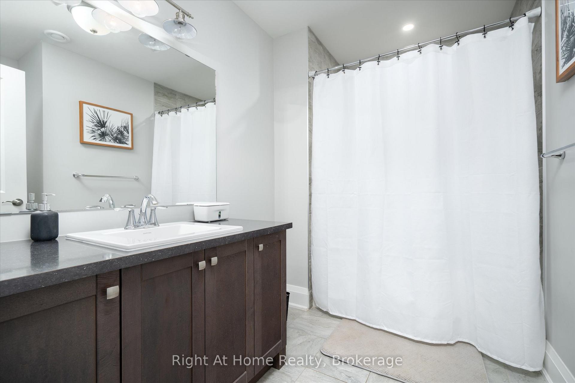 Photo 37 of 16 Gelderland Crescent, Oro-Medonte, Rural Oro-Medonte — HOMEH