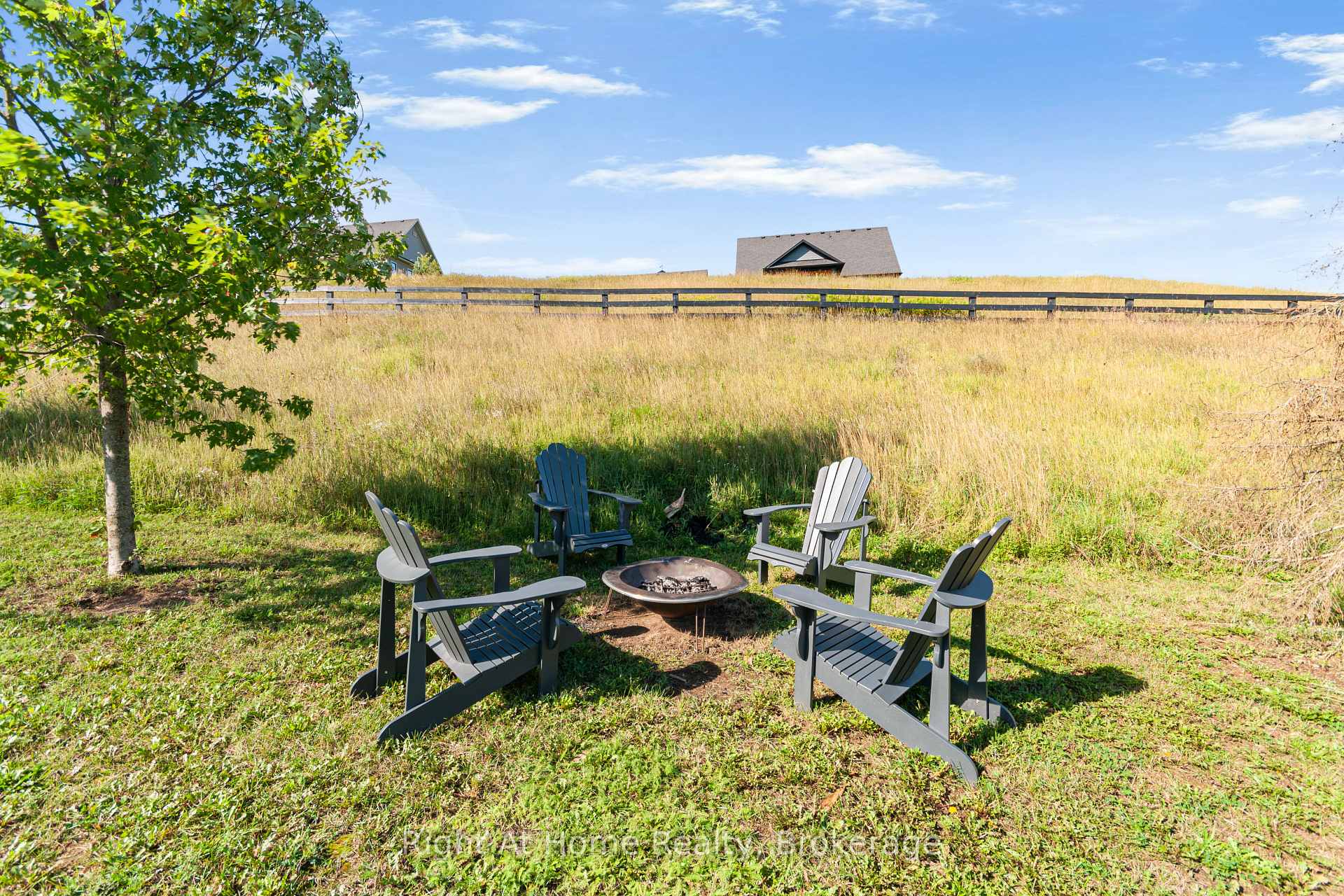 Photo 43 of 16 Gelderland Crescent, Oro-Medonte, Rural Oro-Medonte — HOMEH