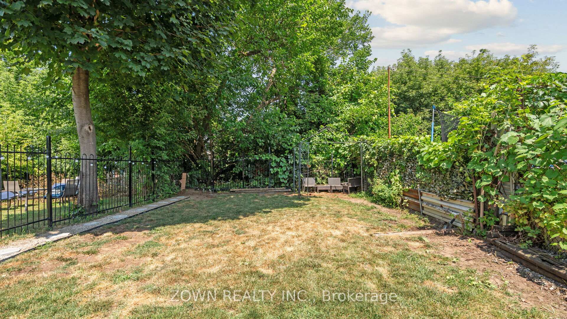 Photo 33 of 64 Sheaffe Street, Hamilton, Central — HOMEH