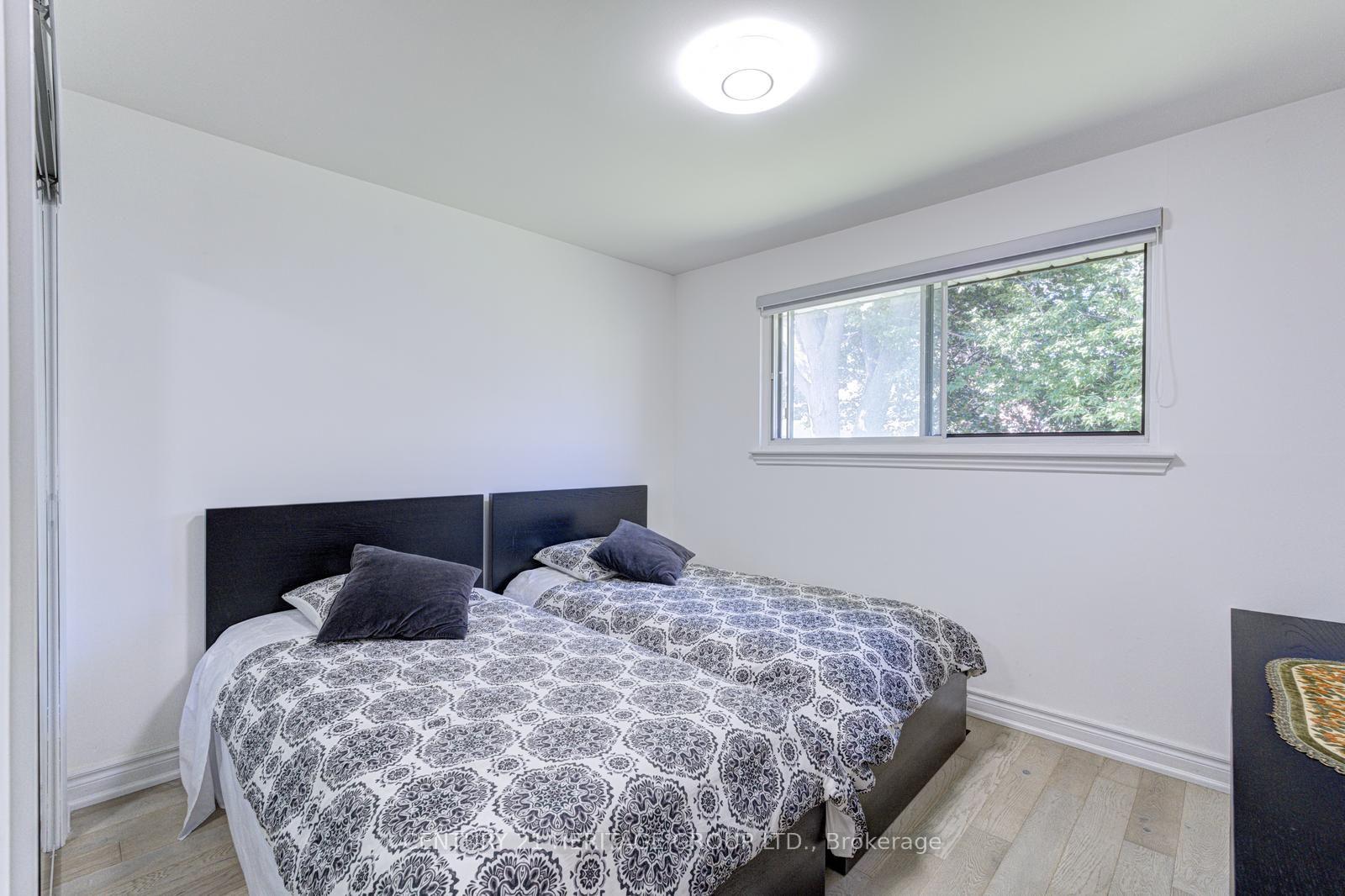 Photo 29 of 117 Marbury Crescent, North York, Parkwoods-Donalda — HOMEH