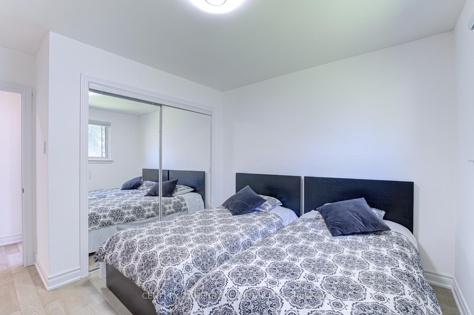 Photo 30 of 117 Marbury Crescent, North York, Parkwoods-Donalda — HOMEH