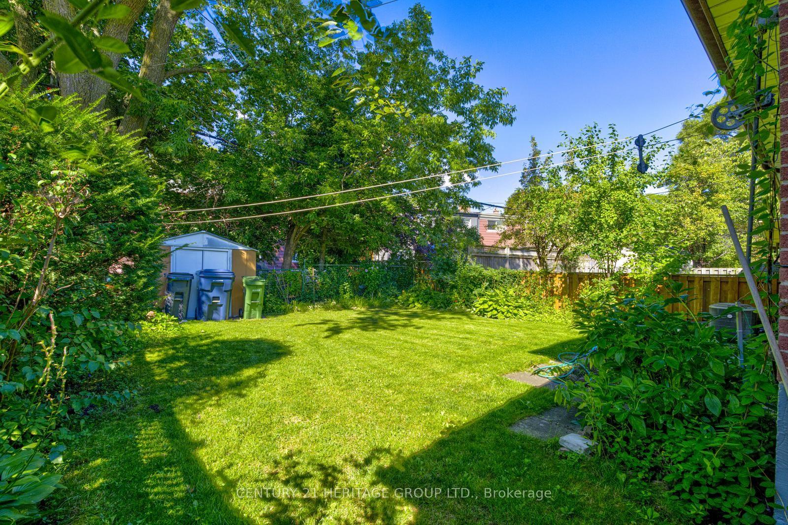 Photo 42 of 117 Marbury Crescent, North York, Parkwoods-Donalda — HOMEH
