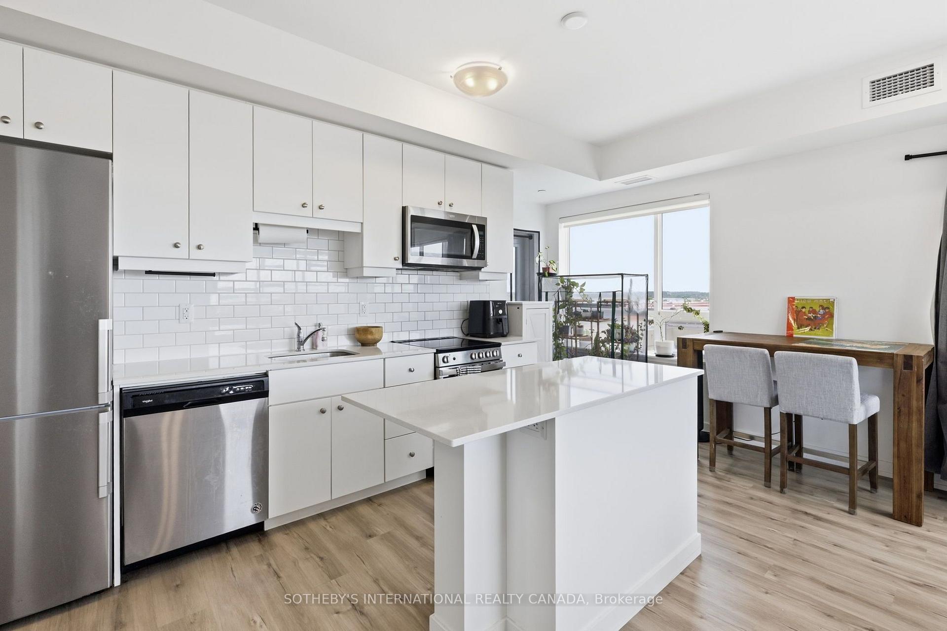 Photo 2 of Unit 514, 247 Northfield Drive E, Waterloo, Colonial Acres — HOMEH