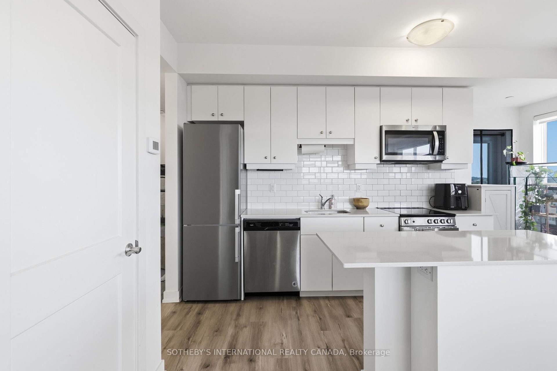 Photo 3 of Unit 514, 247 Northfield Drive E, Waterloo, Colonial Acres — HOMEH