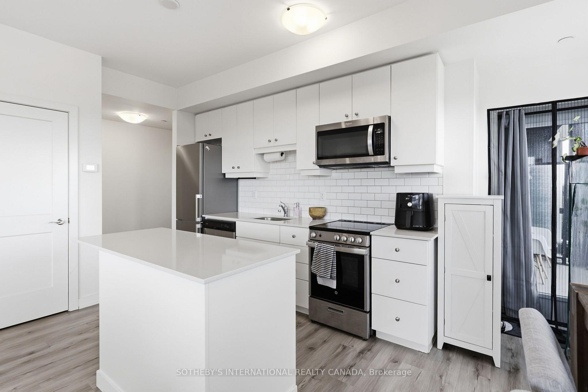 Photo 4 of Unit 514, 247 Northfield Drive E, Waterloo, Colonial Acres — HOMEH