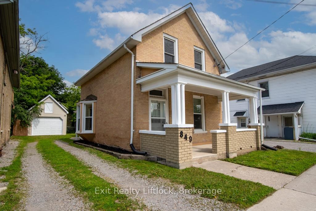 Photo 2 of 849 Water Street, Peterborough, Northcrest Ward 5 — HOMEH