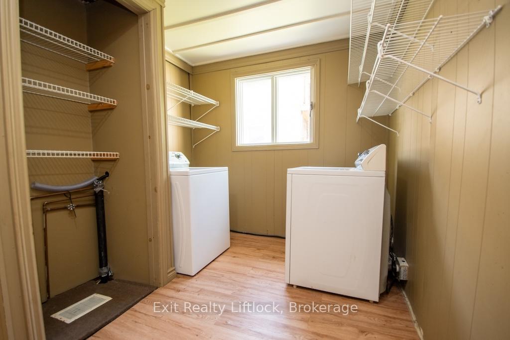 Photo 26 of 849 Water Street, Peterborough, Northcrest Ward 5 — HOMEH