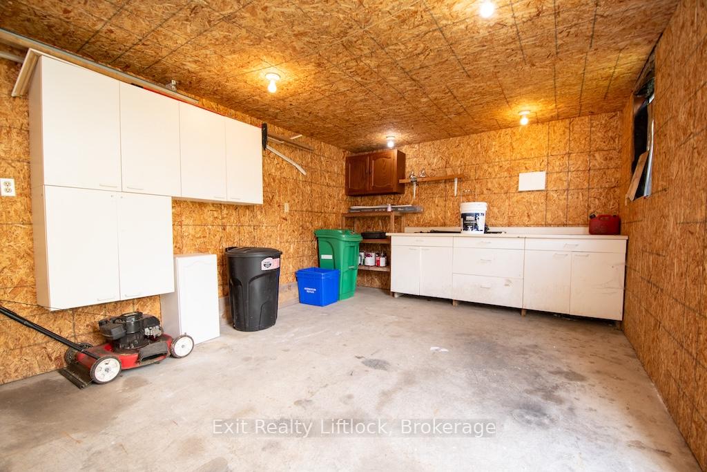Photo 28 of 849 Water Street, Peterborough, Northcrest Ward 5 — HOMEH