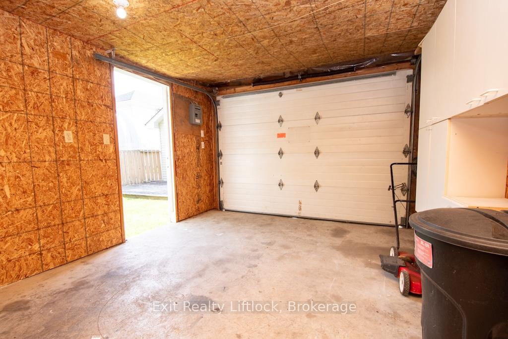 Photo 29 of 849 Water Street, Peterborough, Northcrest Ward 5 — HOMEH