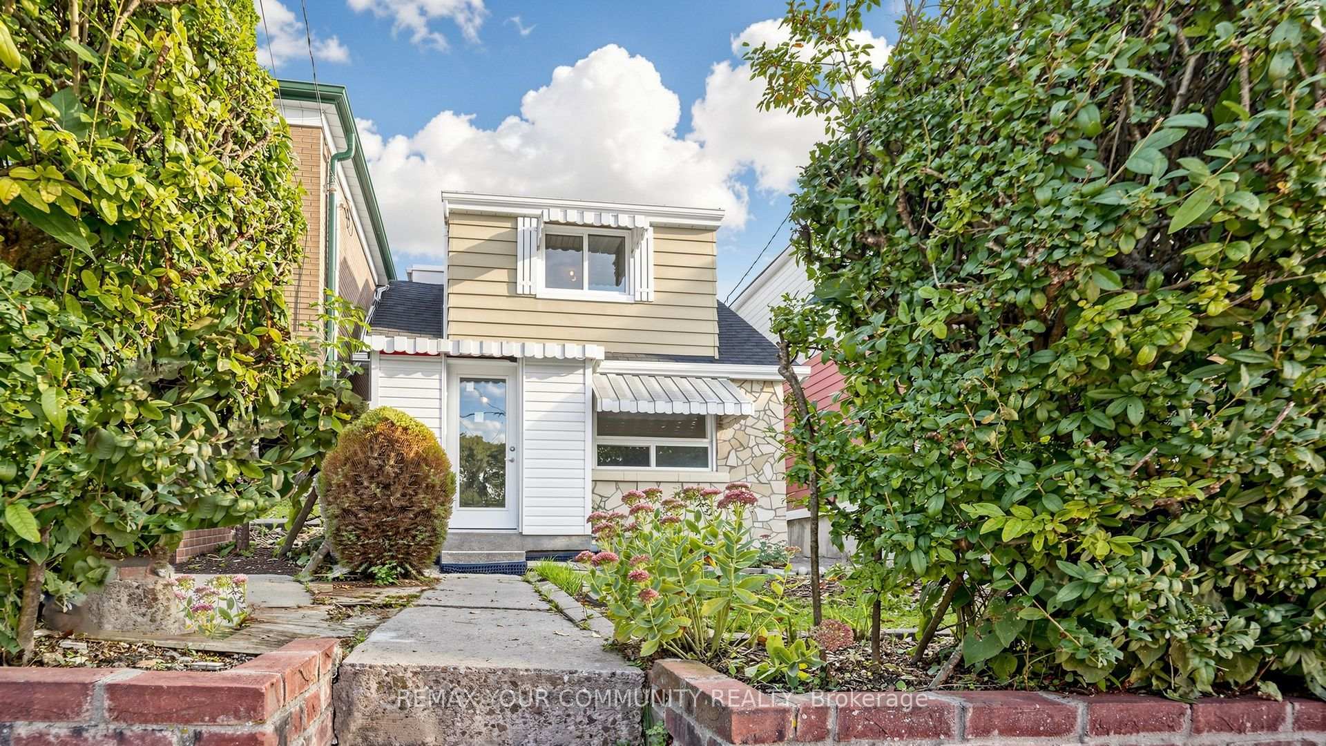 Photo 1 of 73 Robinson Avenue, Scarborough, Oakridge — HOMEH