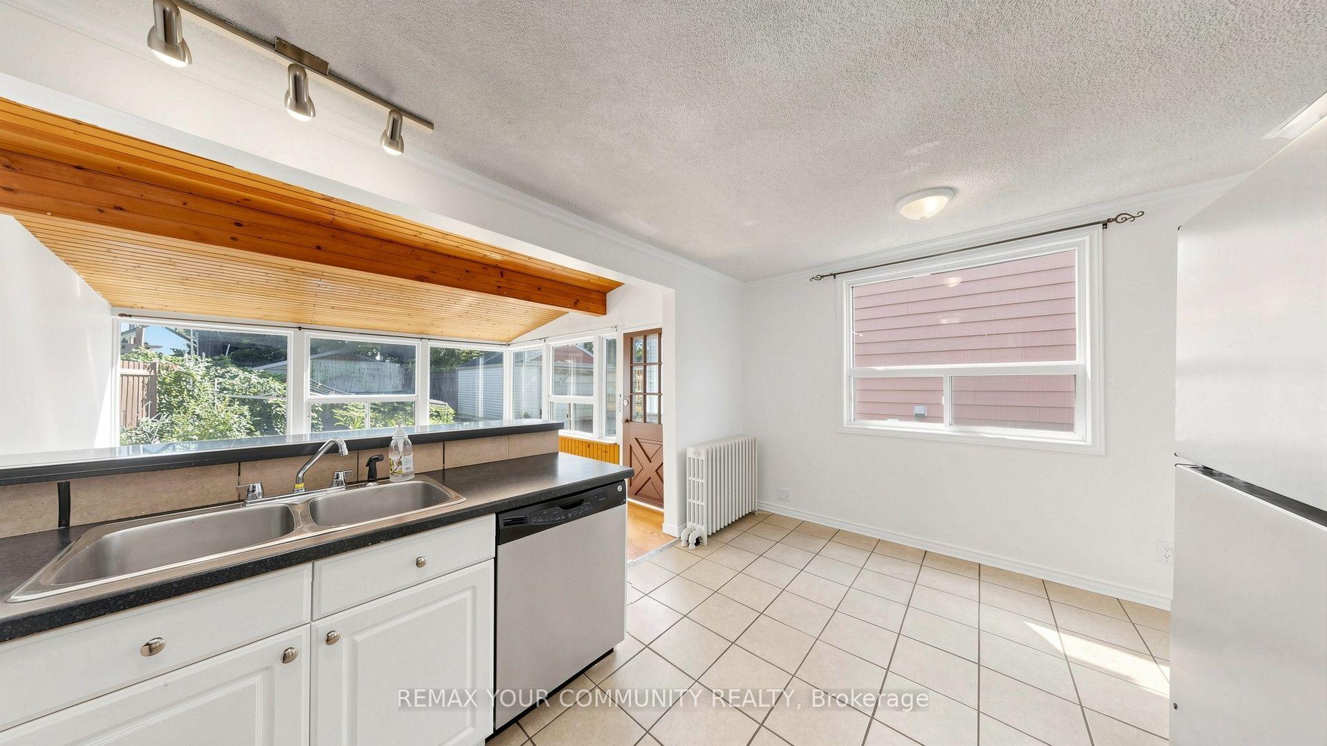 Photo 9 of 73 Robinson Avenue, Scarborough, Oakridge — HOMEH