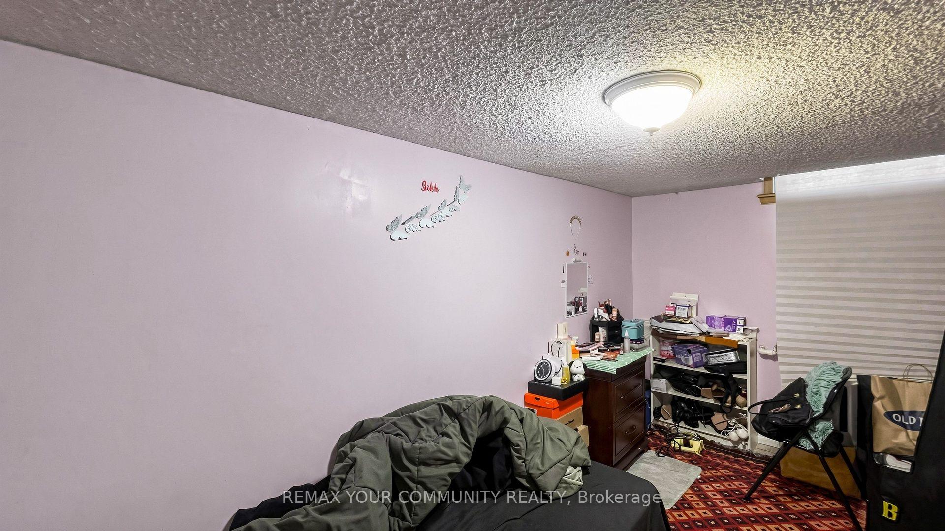 Photo 26 of 73 Robinson Avenue, Scarborough, Oakridge — HOMEH