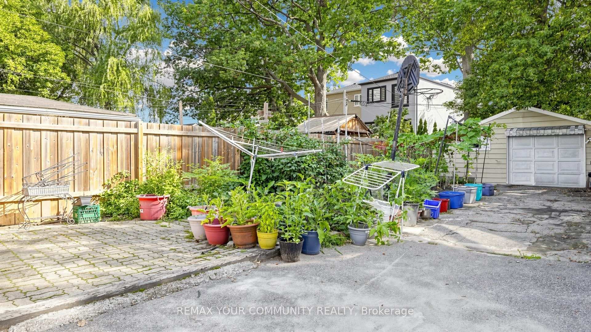 Photo 30 of 73 Robinson Avenue, Scarborough, Oakridge — HOMEH