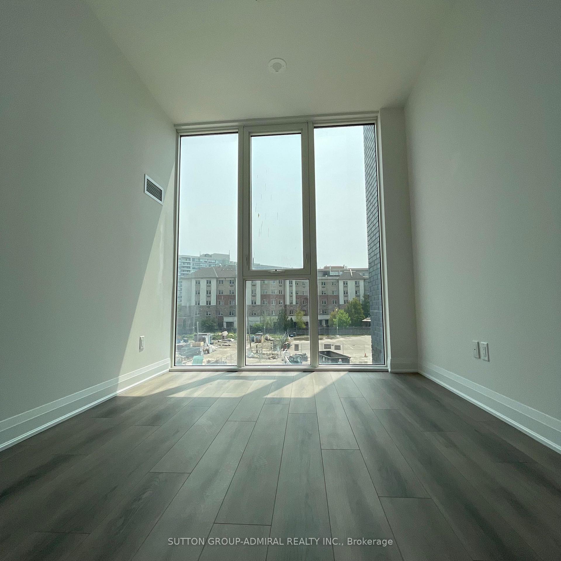 Photo 4 of Unit 201, 10 Gatineau Drive, Vaughan, Beverley Glen — HOMEH