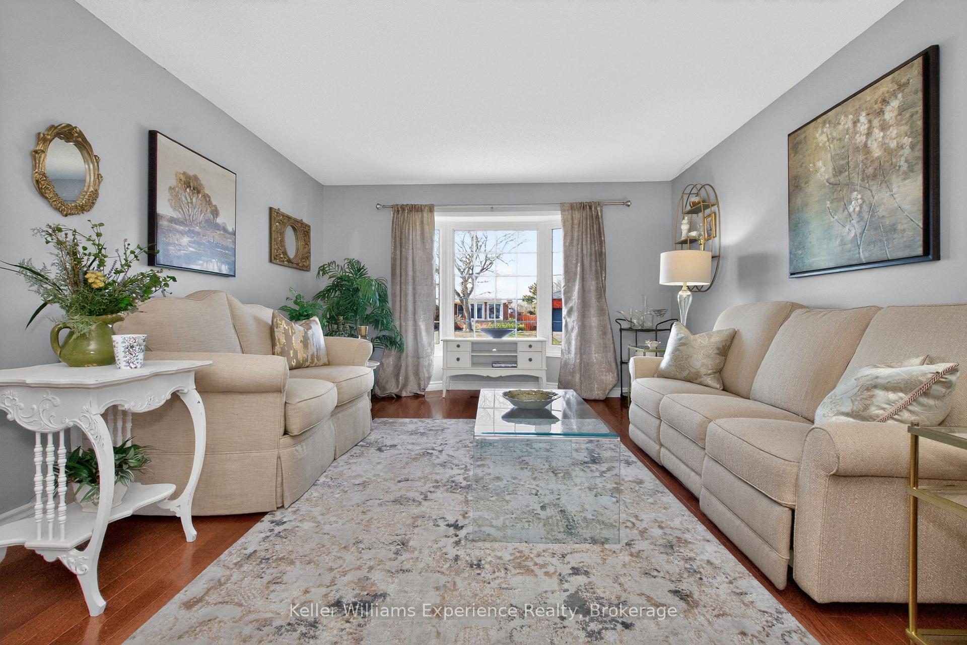 Photo 19 of 933 Playfair Road, Midland — HOMEH