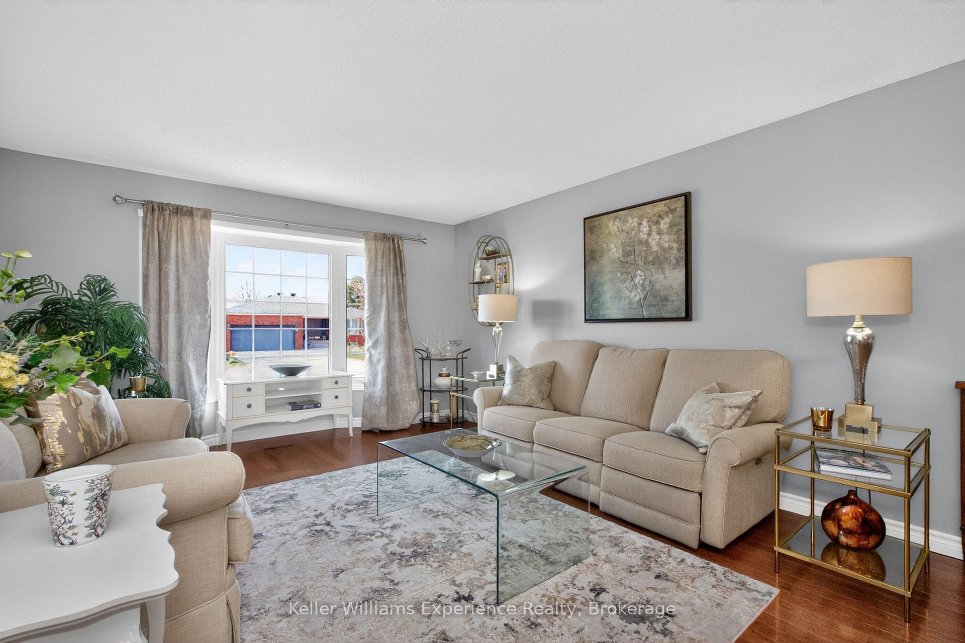 Photo 20 of 933 Playfair Road, Midland — HOMEH