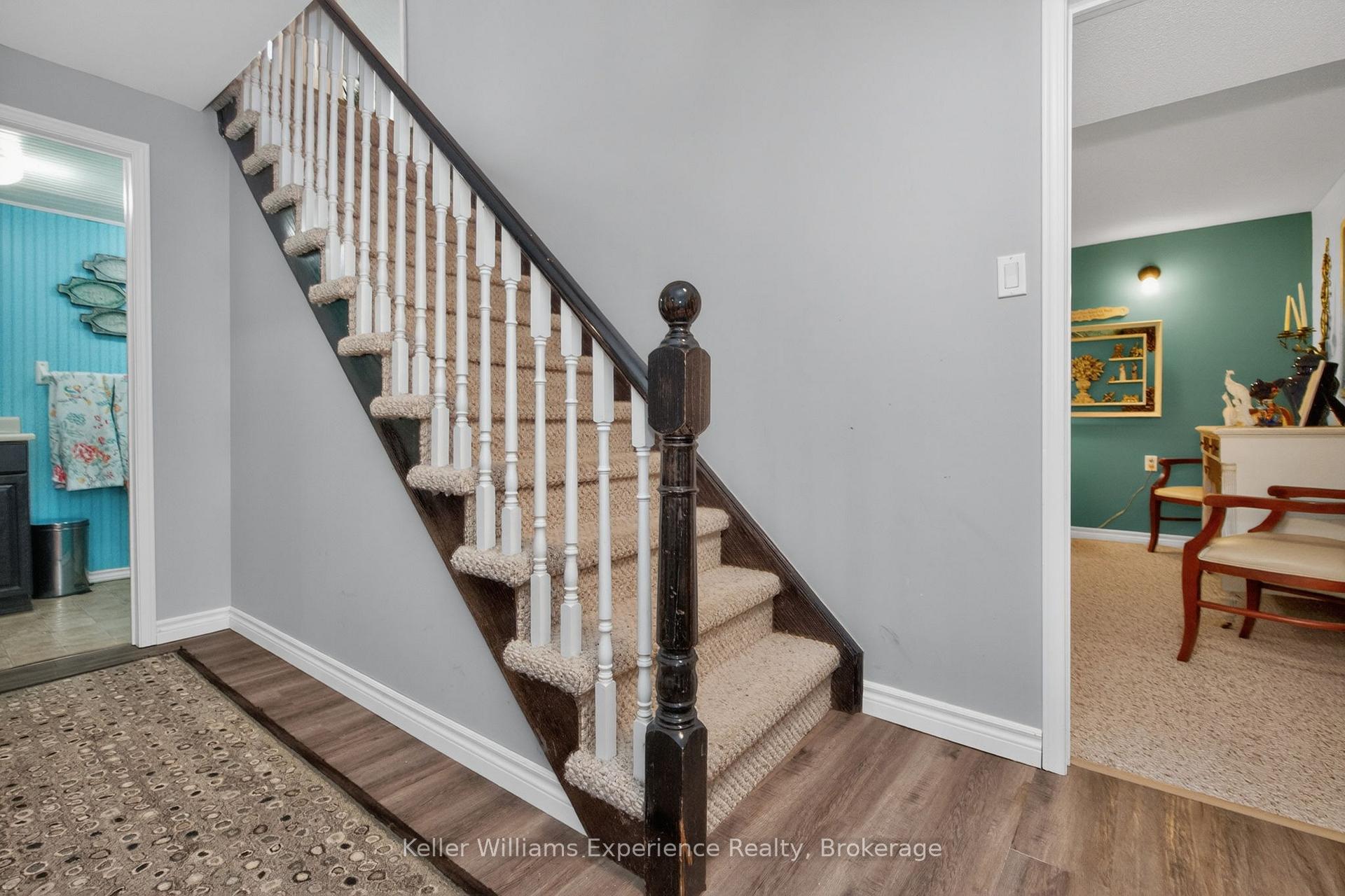 Photo 30 of 933 Playfair Road, Midland — HOMEH