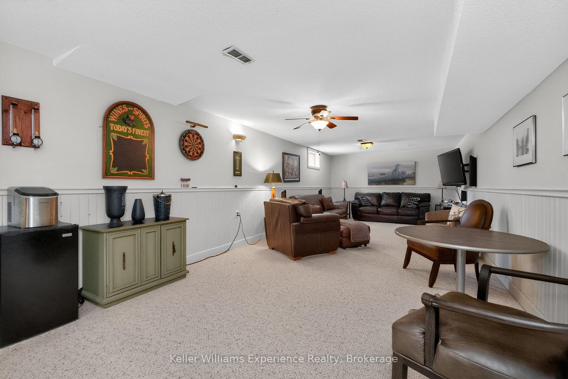 Photo 31 of 933 Playfair Road, Midland — HOMEH