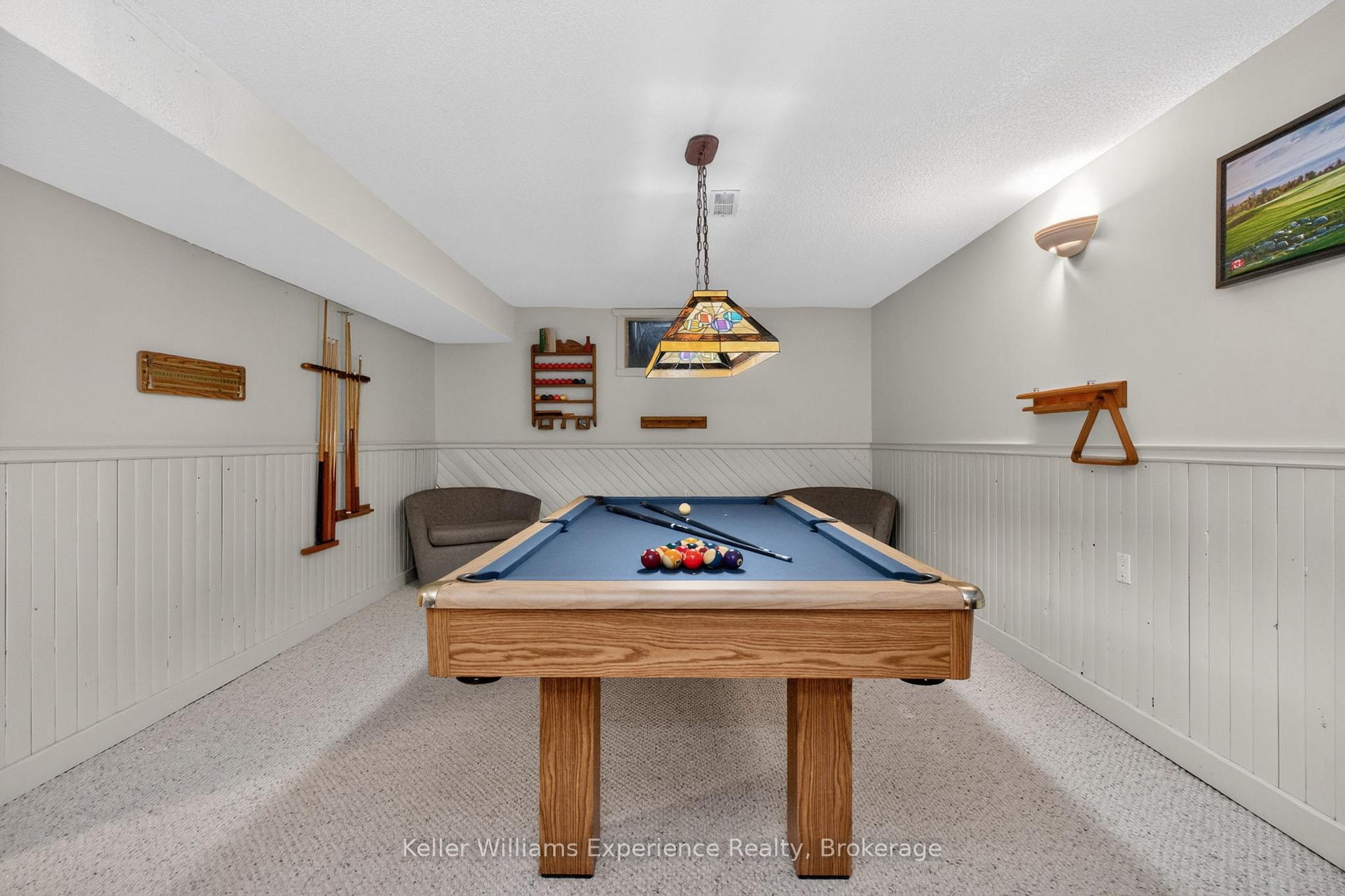 Photo 35 of 933 Playfair Road, Midland — HOMEH