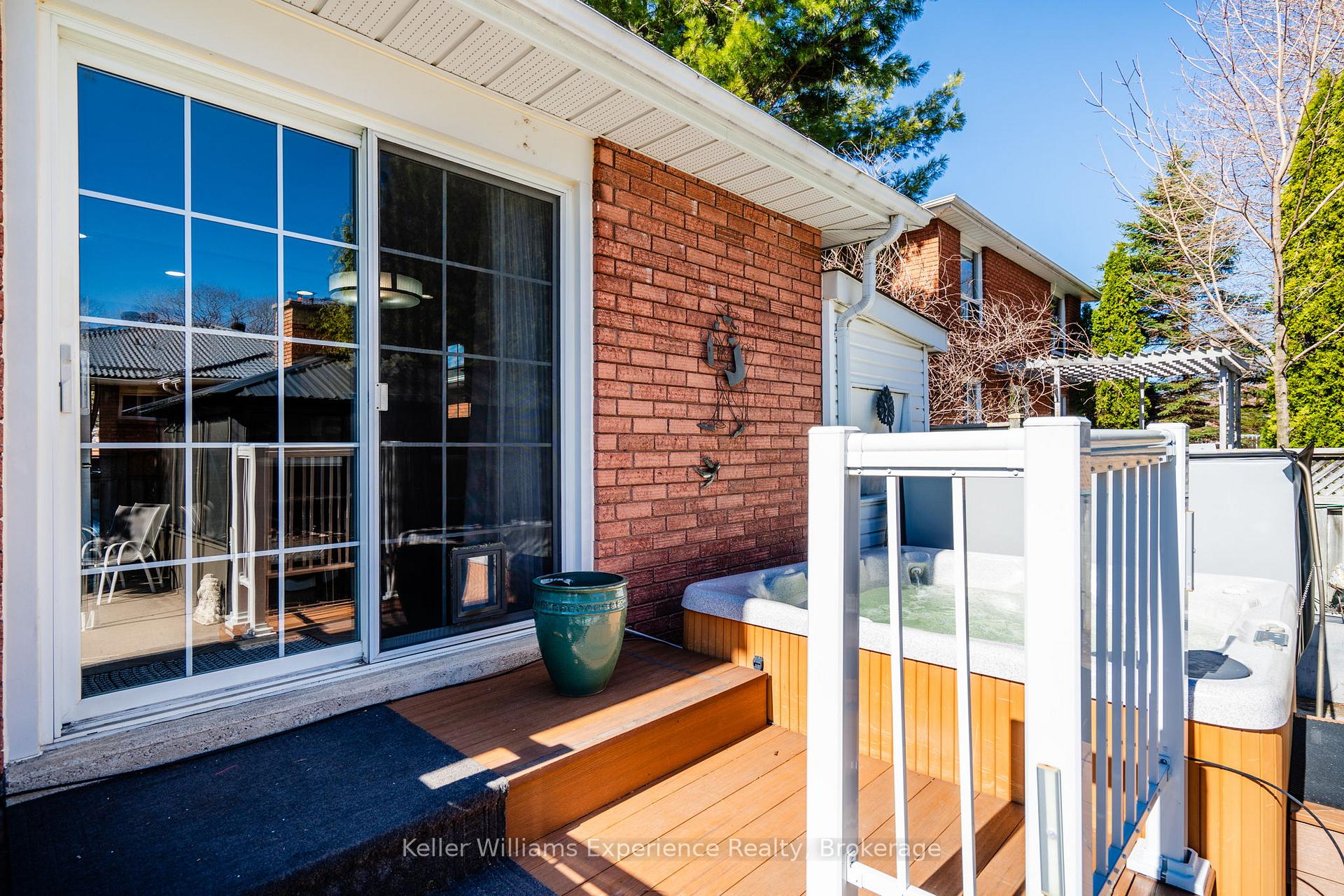 Photo 41 of 933 Playfair Road, Midland — HOMEH
