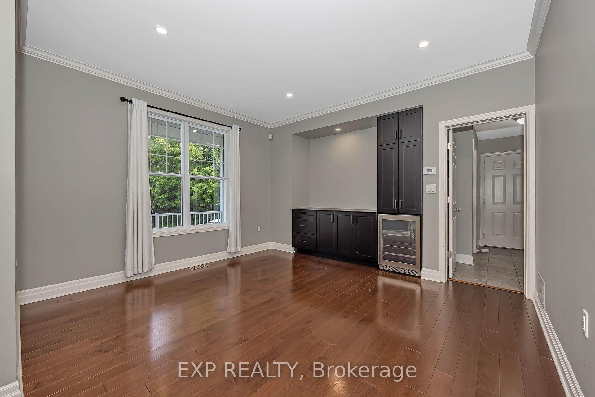 Photo 5 of 4356 Piperville Rd, Ottawa, Carlsbad Springs — HOMEH