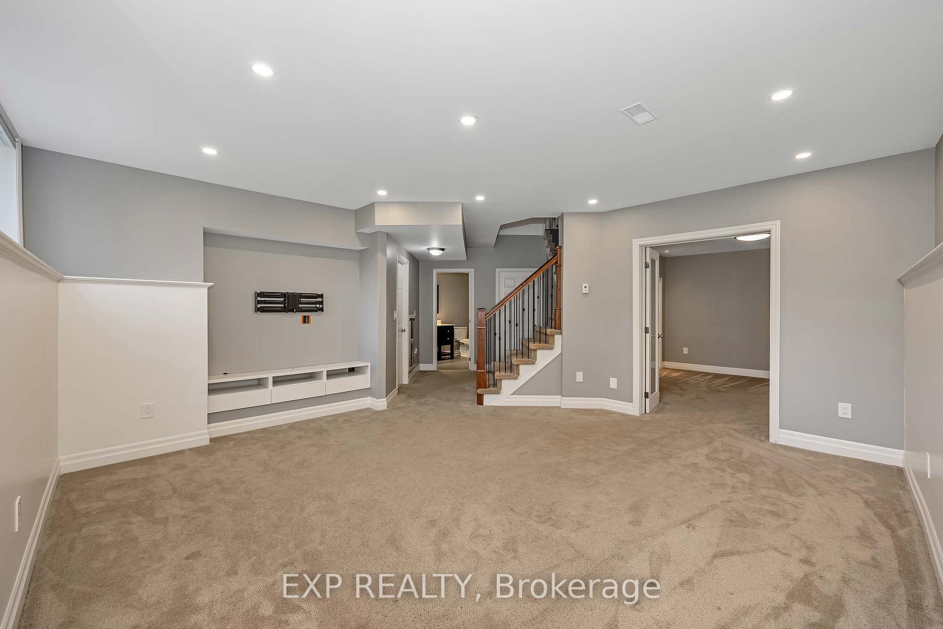 Photo 32 of 4356 Piperville Rd, Ottawa, Carlsbad Springs — HOMEH