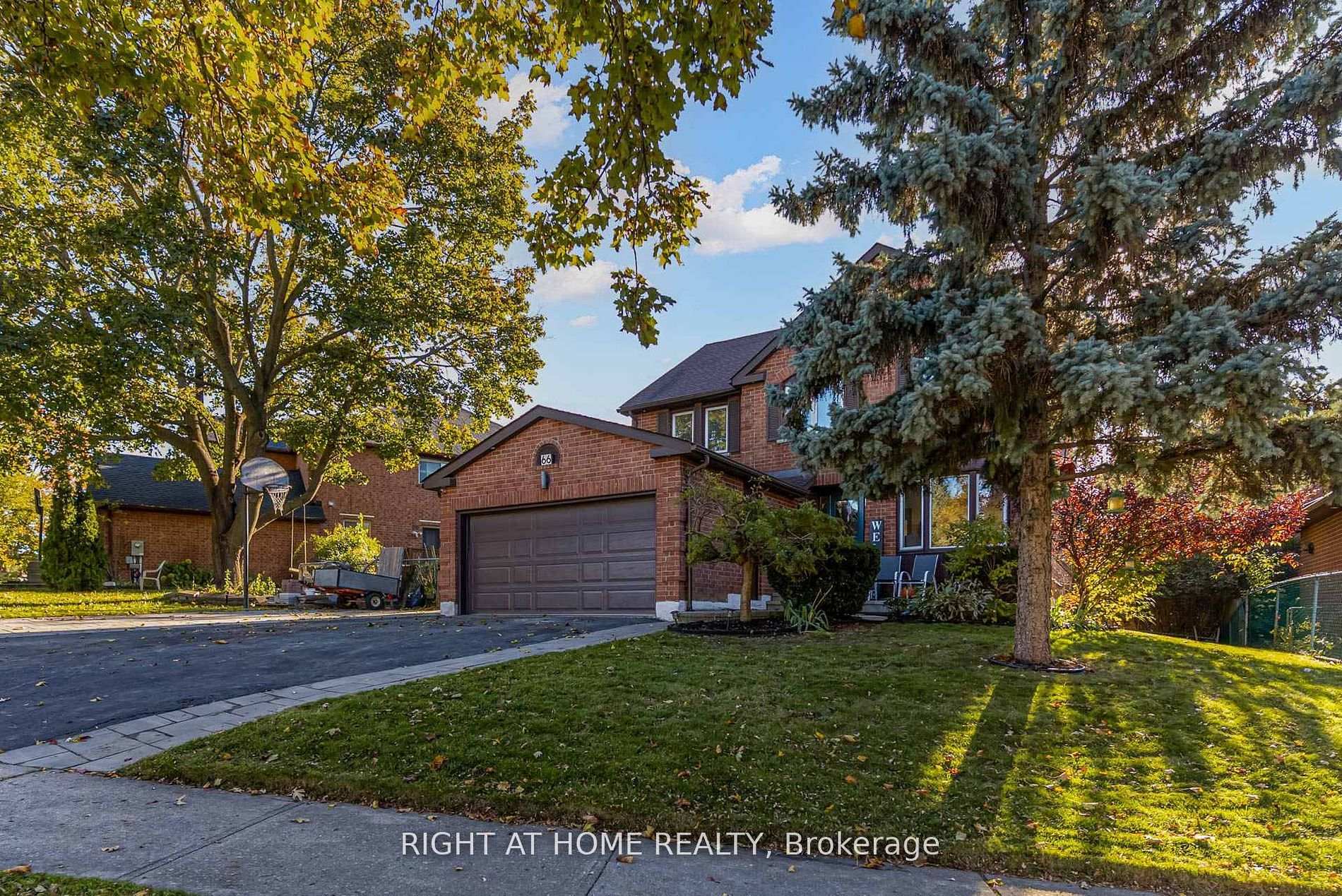 Photo 2 of 66 Glen Hill Drive, Whitby, Blue Grass Meadows — HOMEH