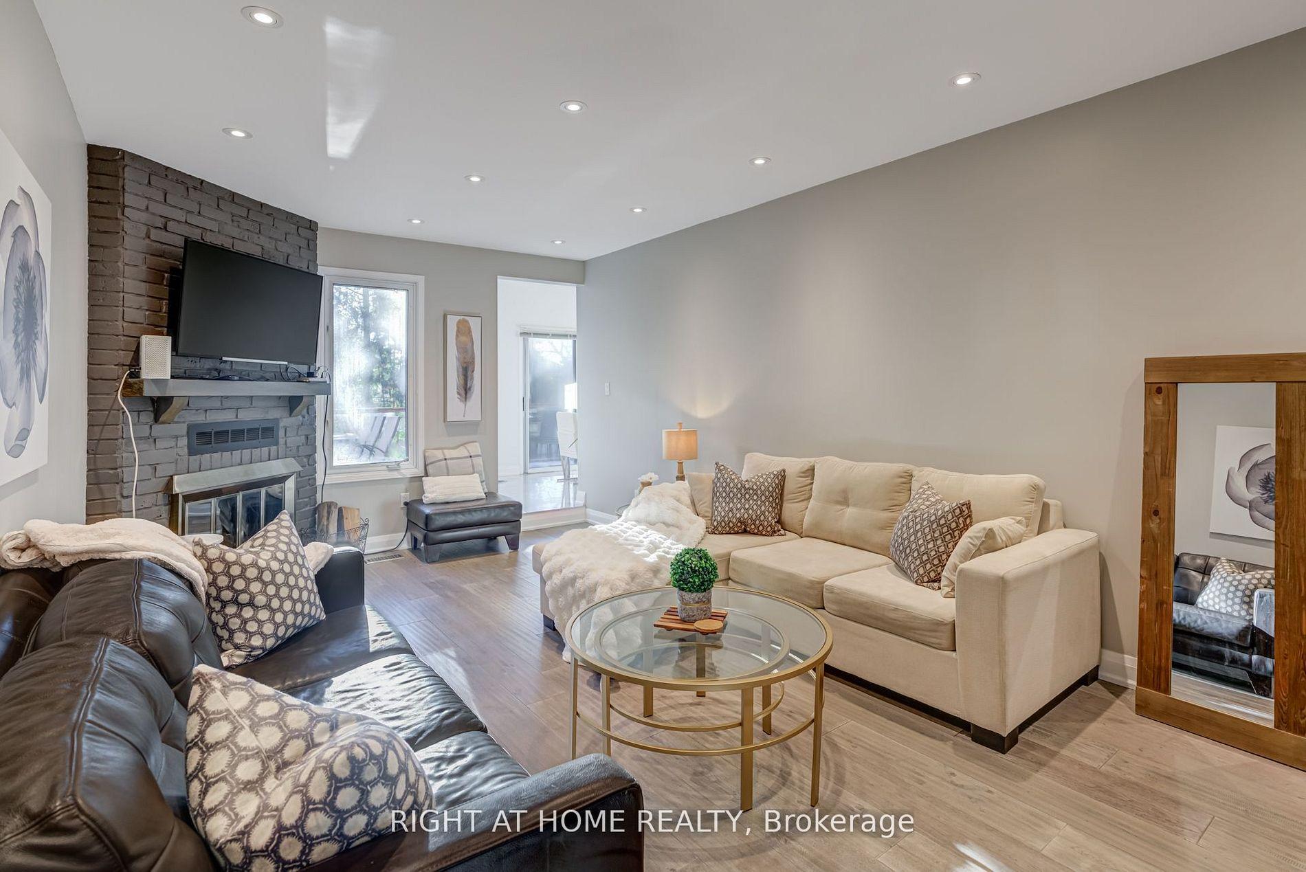 Photo 6 of 66 Glen Hill Drive, Whitby, Blue Grass Meadows — HOMEH