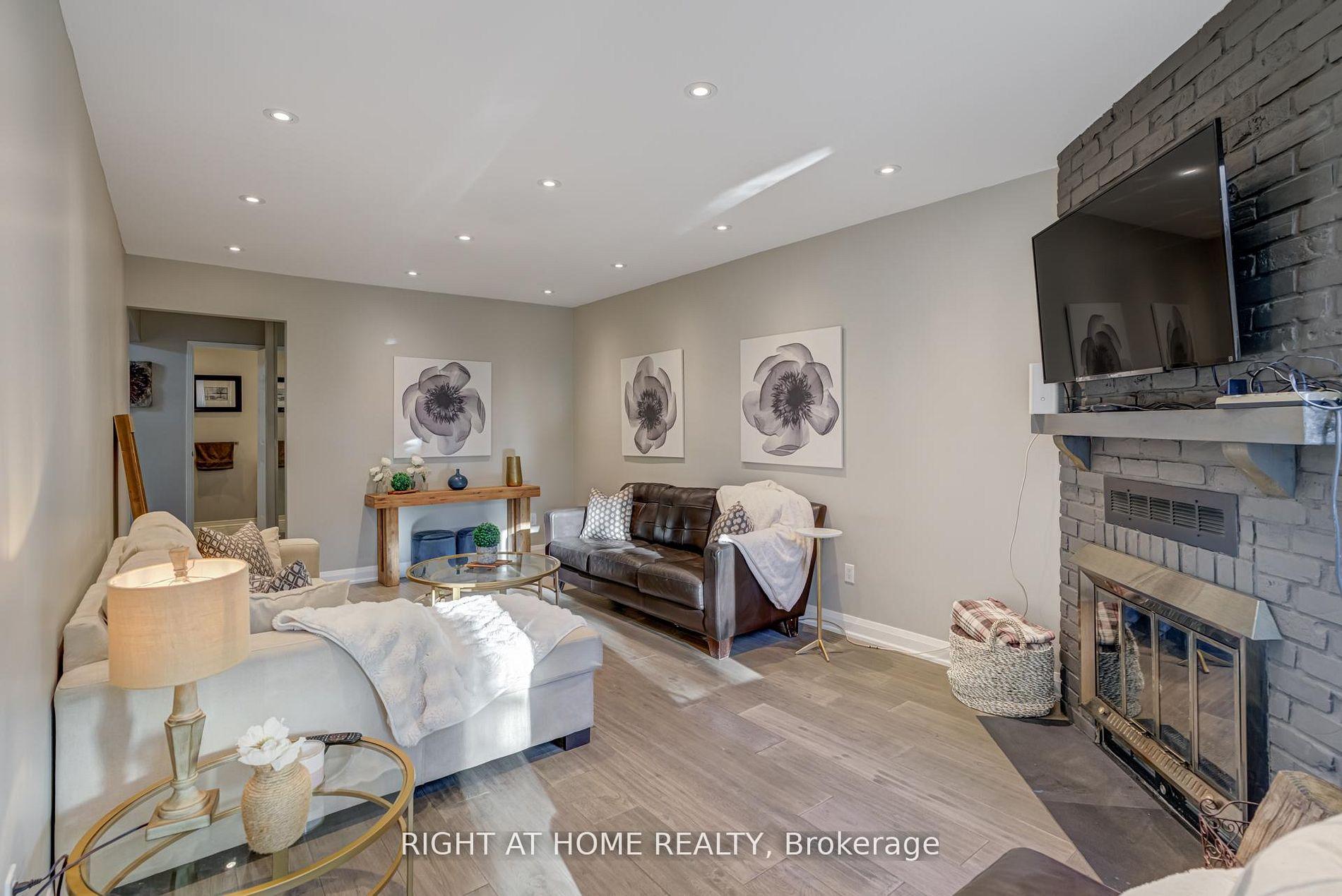 Photo 7 of 66 Glen Hill Drive, Whitby, Blue Grass Meadows — HOMEH