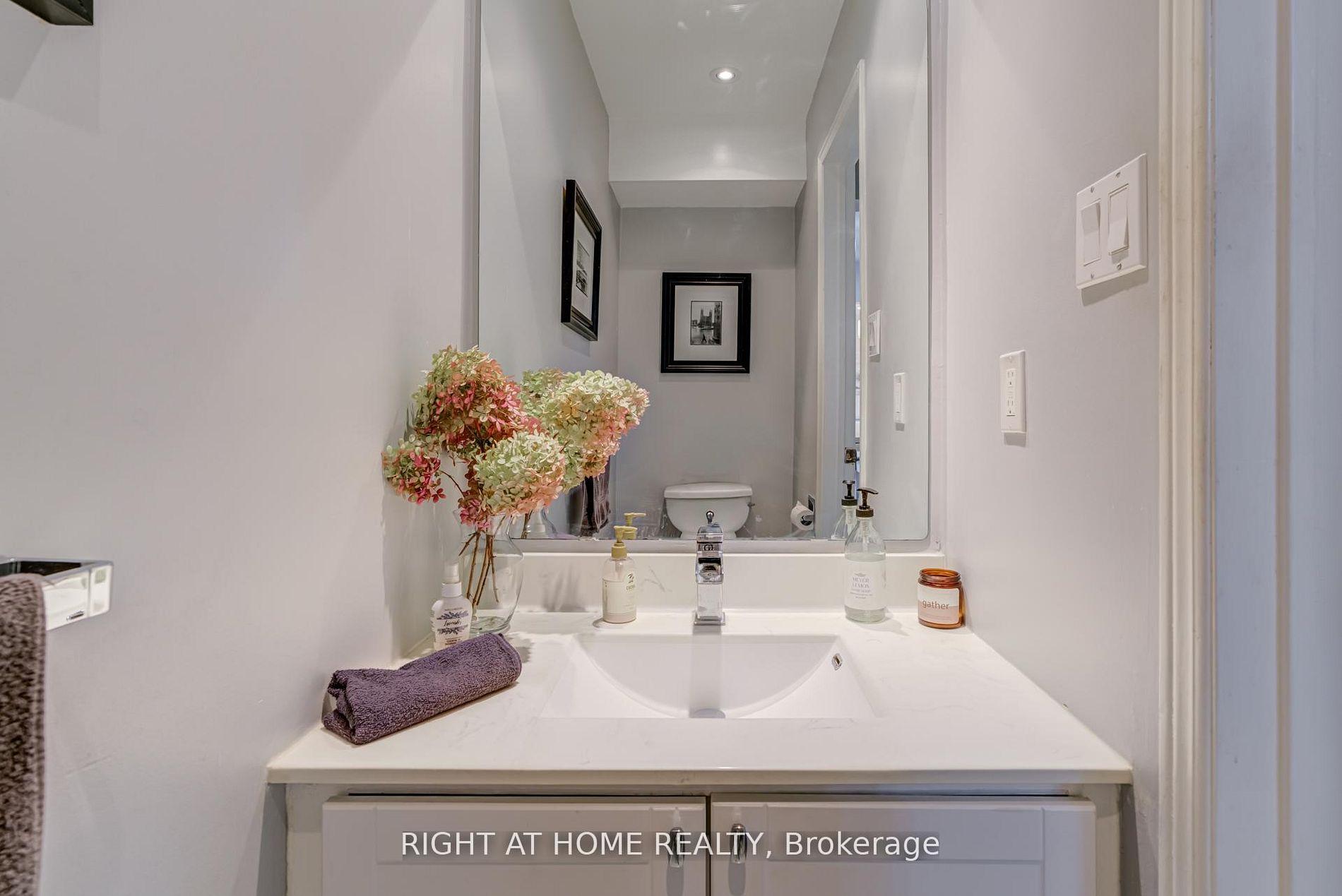 Photo 17 of 66 Glen Hill Drive, Whitby, Blue Grass Meadows — HOMEH