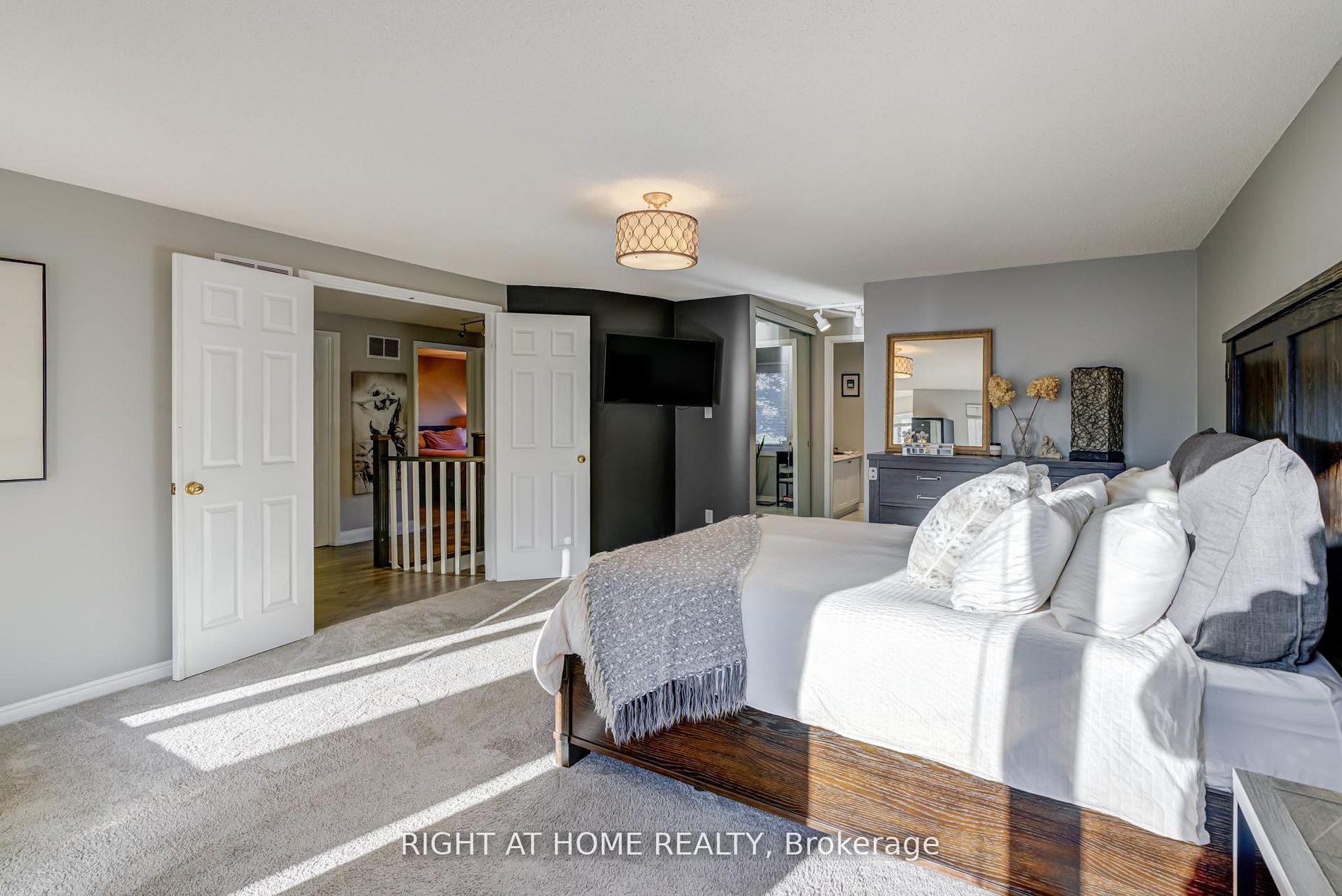 Photo 22 of 66 Glen Hill Drive, Whitby, Blue Grass Meadows — HOMEH
