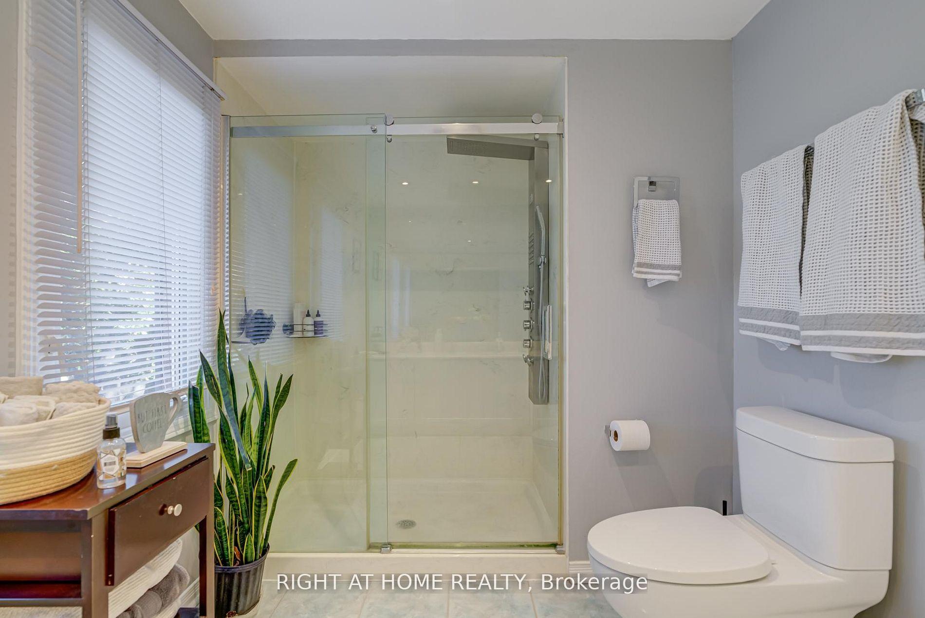Photo 25 of 66 Glen Hill Drive, Whitby, Blue Grass Meadows — HOMEH