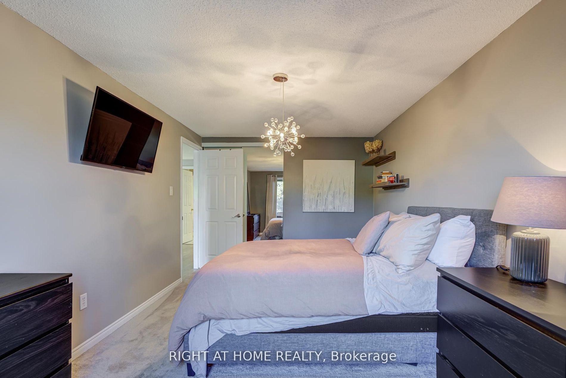 Photo 27 of 66 Glen Hill Drive, Whitby, Blue Grass Meadows — HOMEH