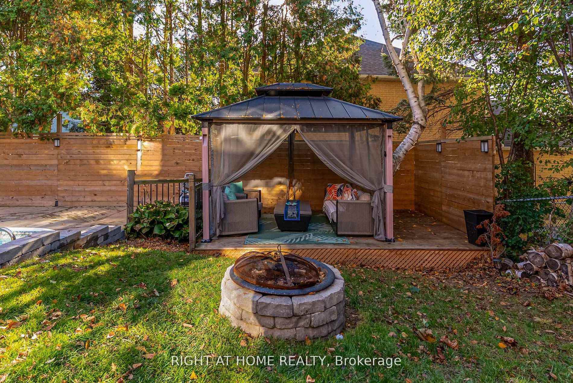 Photo 38 of 66 Glen Hill Drive, Whitby, Blue Grass Meadows — HOMEH