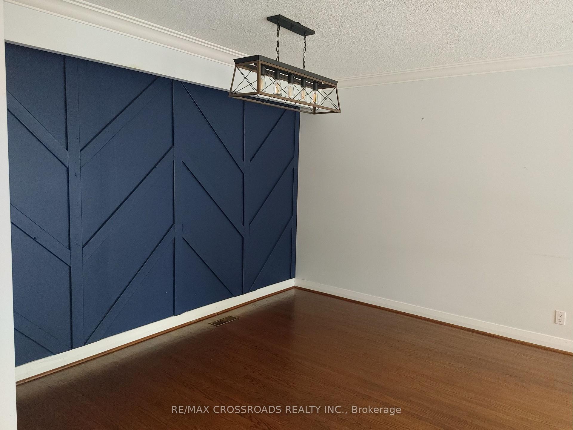 Photo 4 of 23 Strathmere Place, Guelph, Riverside Park — HOMEH