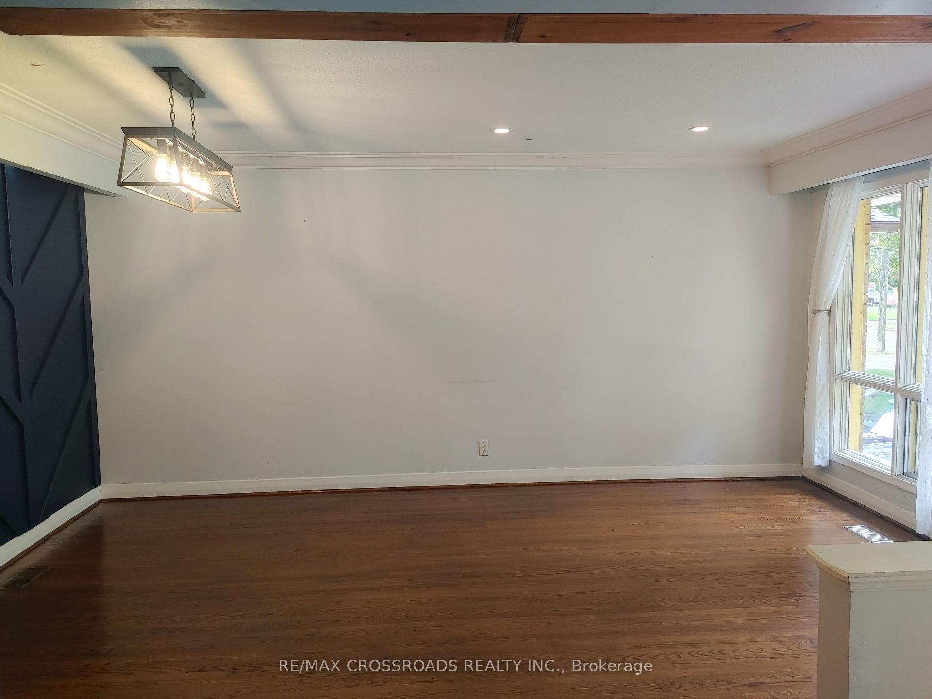 Photo 5 of 23 Strathmere Place, Guelph, Riverside Park — HOMEH