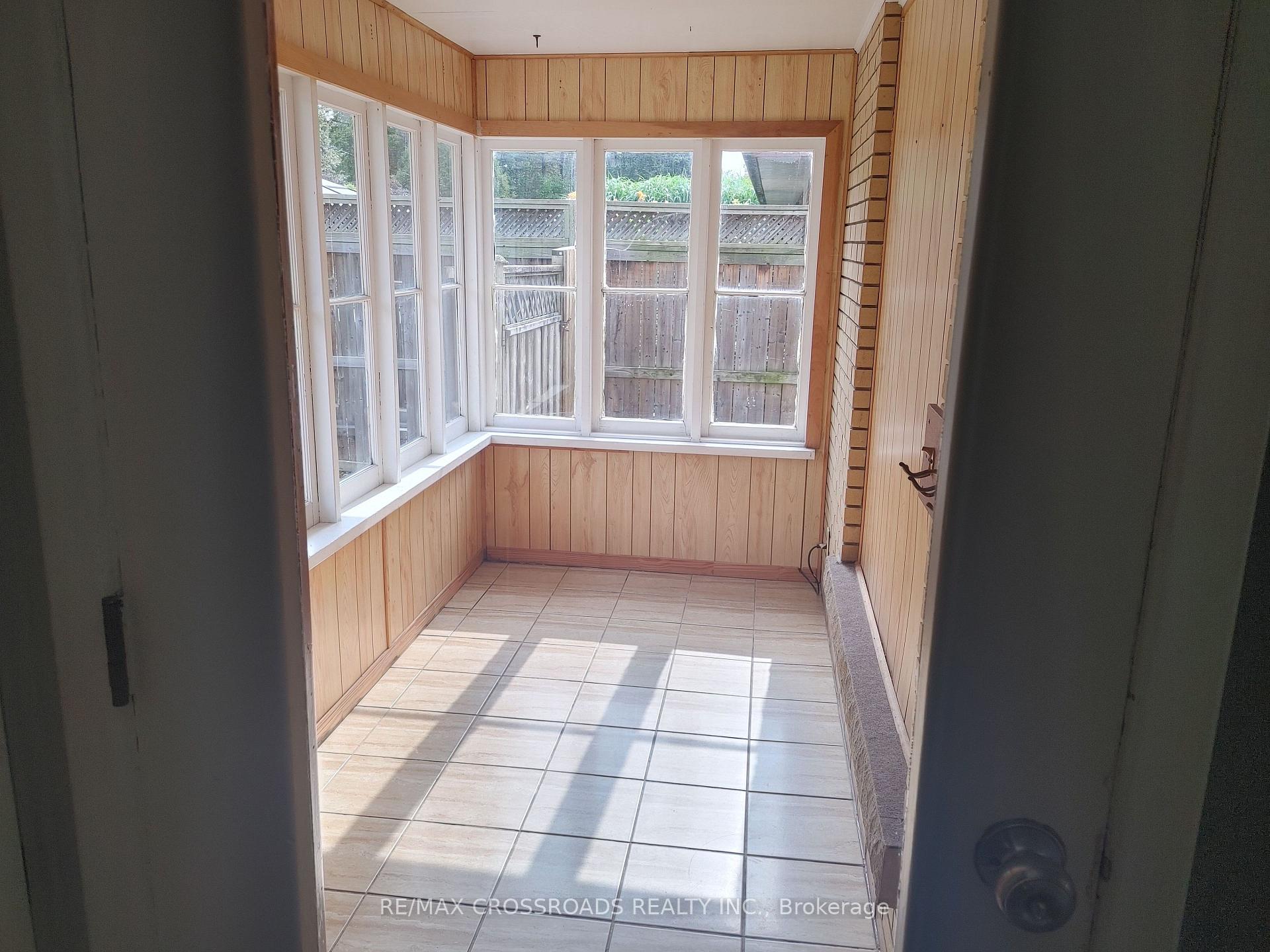 Photo 8 of 23 Strathmere Place, Guelph, Riverside Park — HOMEH