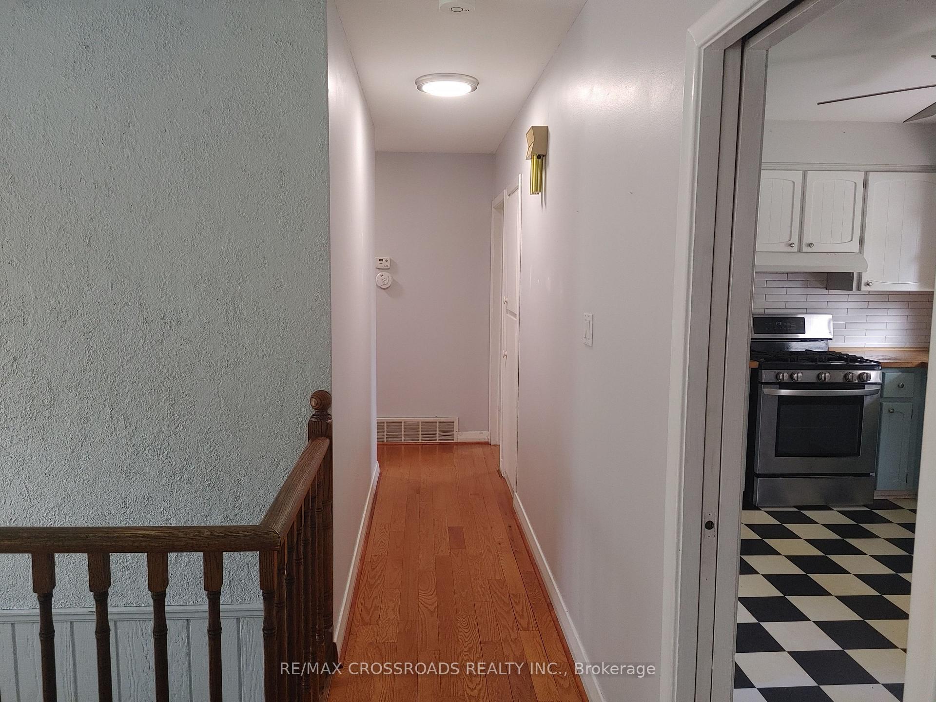 Photo 9 of 23 Strathmere Place, Guelph, Riverside Park — HOMEH