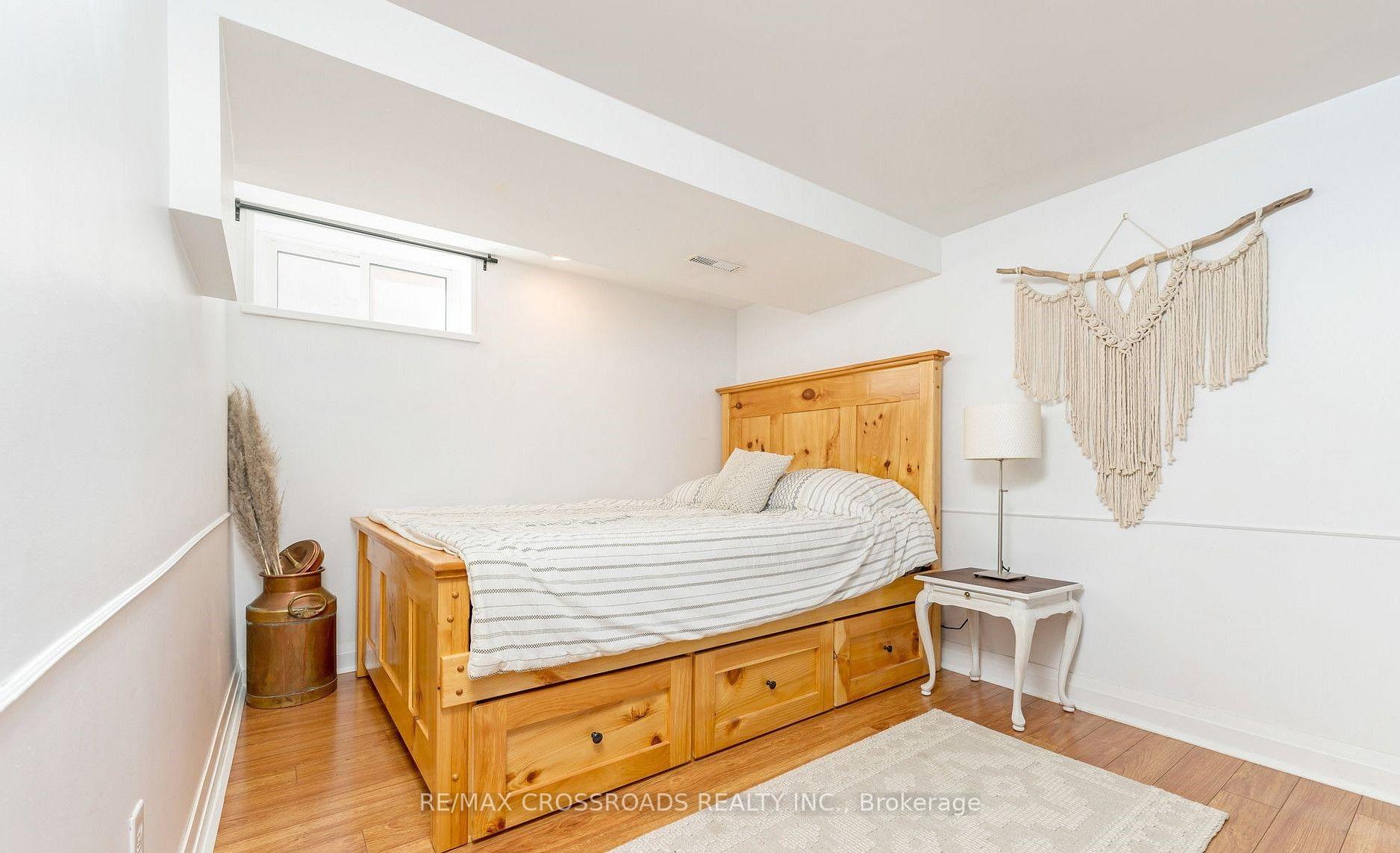 Photo 21 of 23 Strathmere Place, Guelph, Riverside Park — HOMEH
